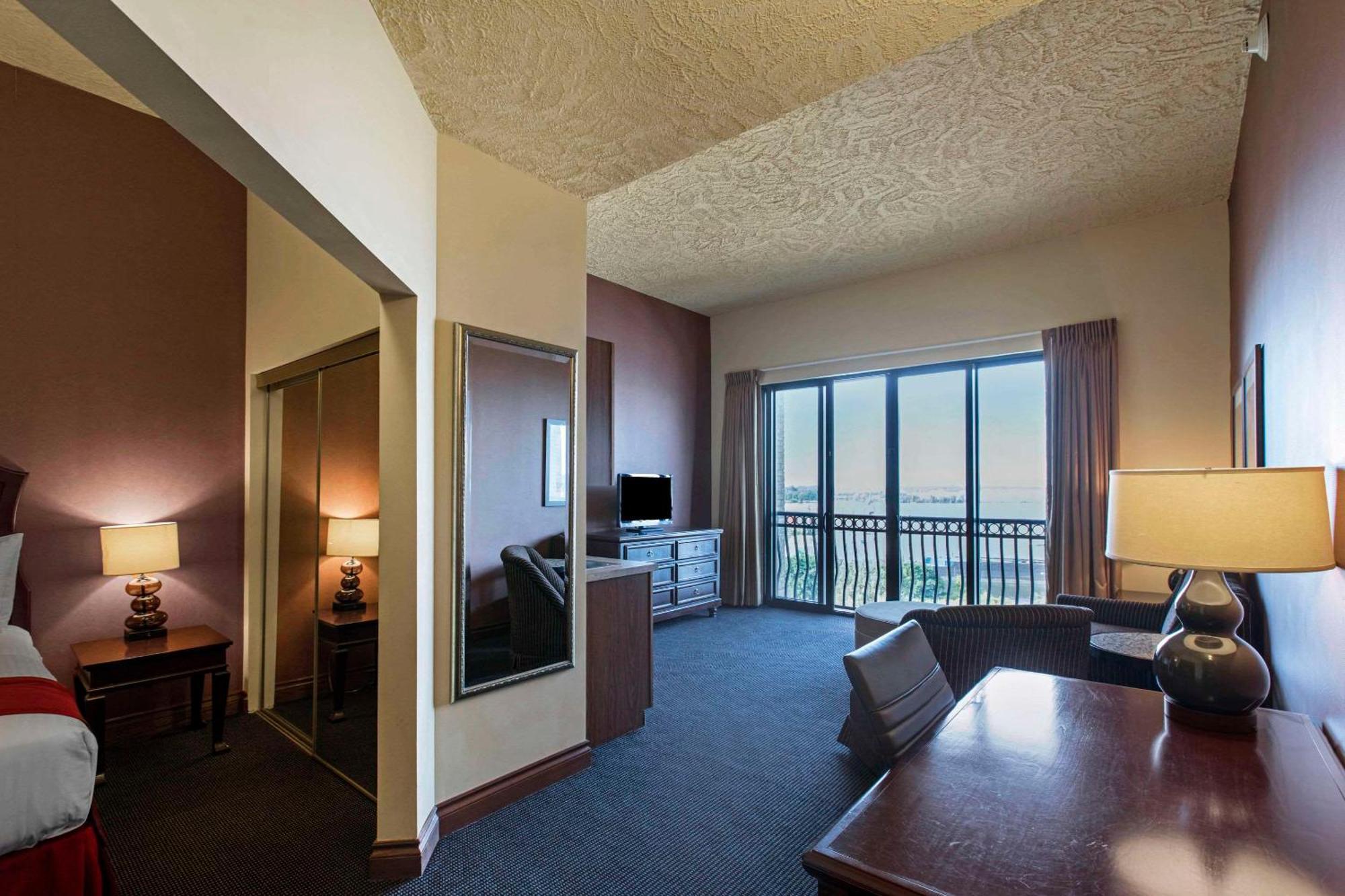 Shoreline Inn & Conference Center, Ascend Hotel Collection Muskegon Dış mekan fotoğraf