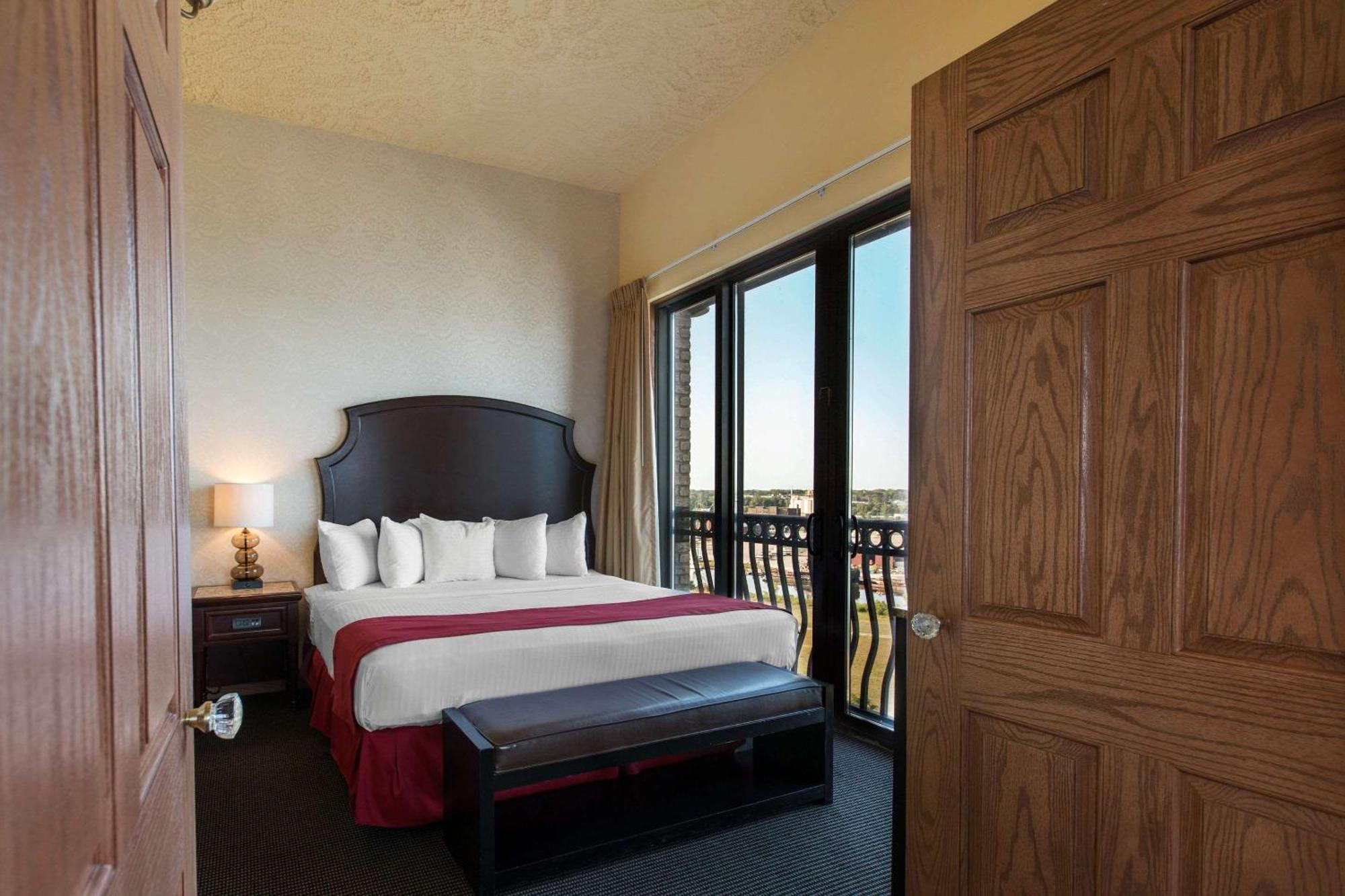 Shoreline Inn & Conference Center, Ascend Hotel Collection Muskegon Dış mekan fotoğraf