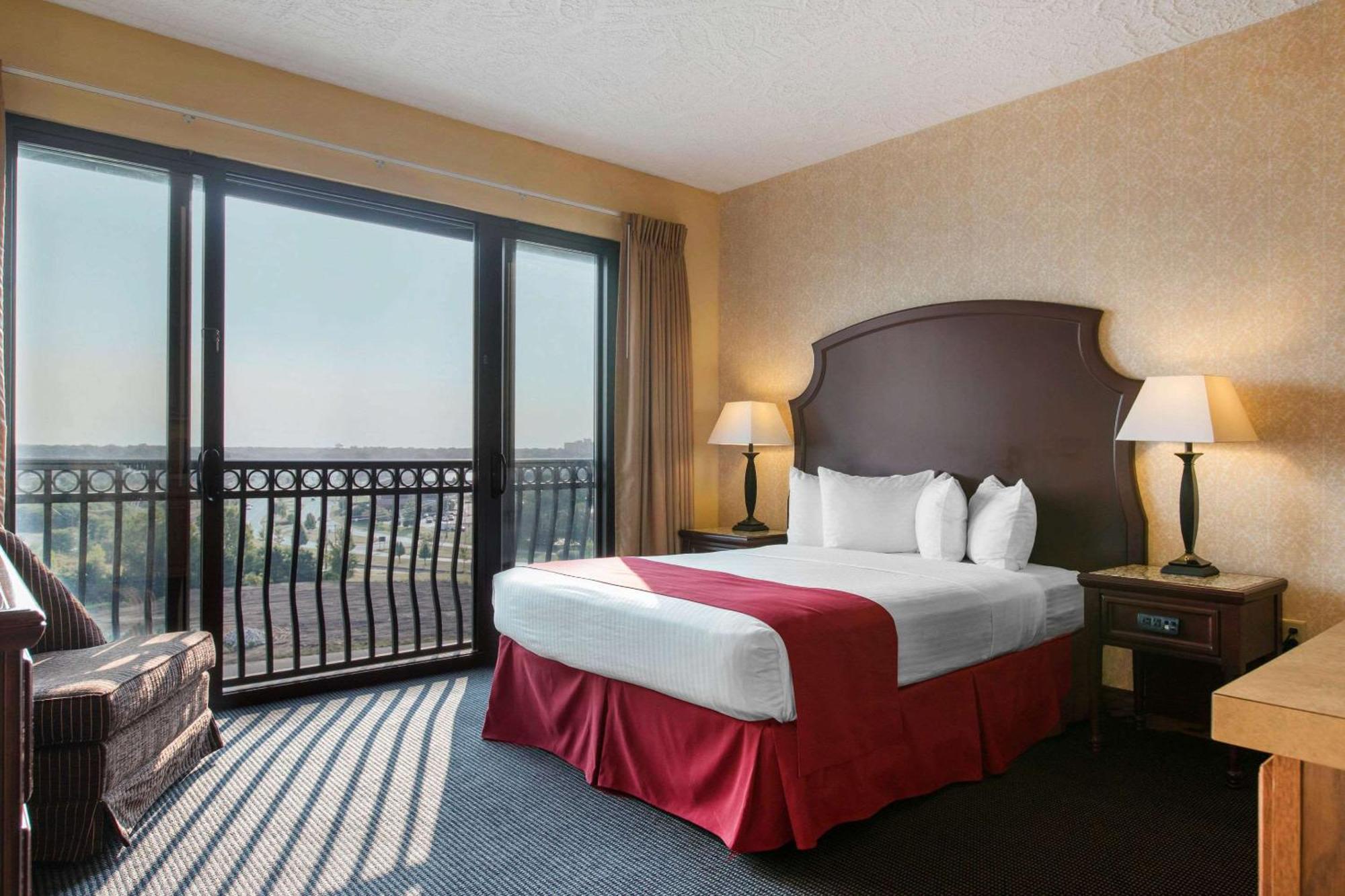 Shoreline Inn & Conference Center, Ascend Hotel Collection Muskegon Dış mekan fotoğraf