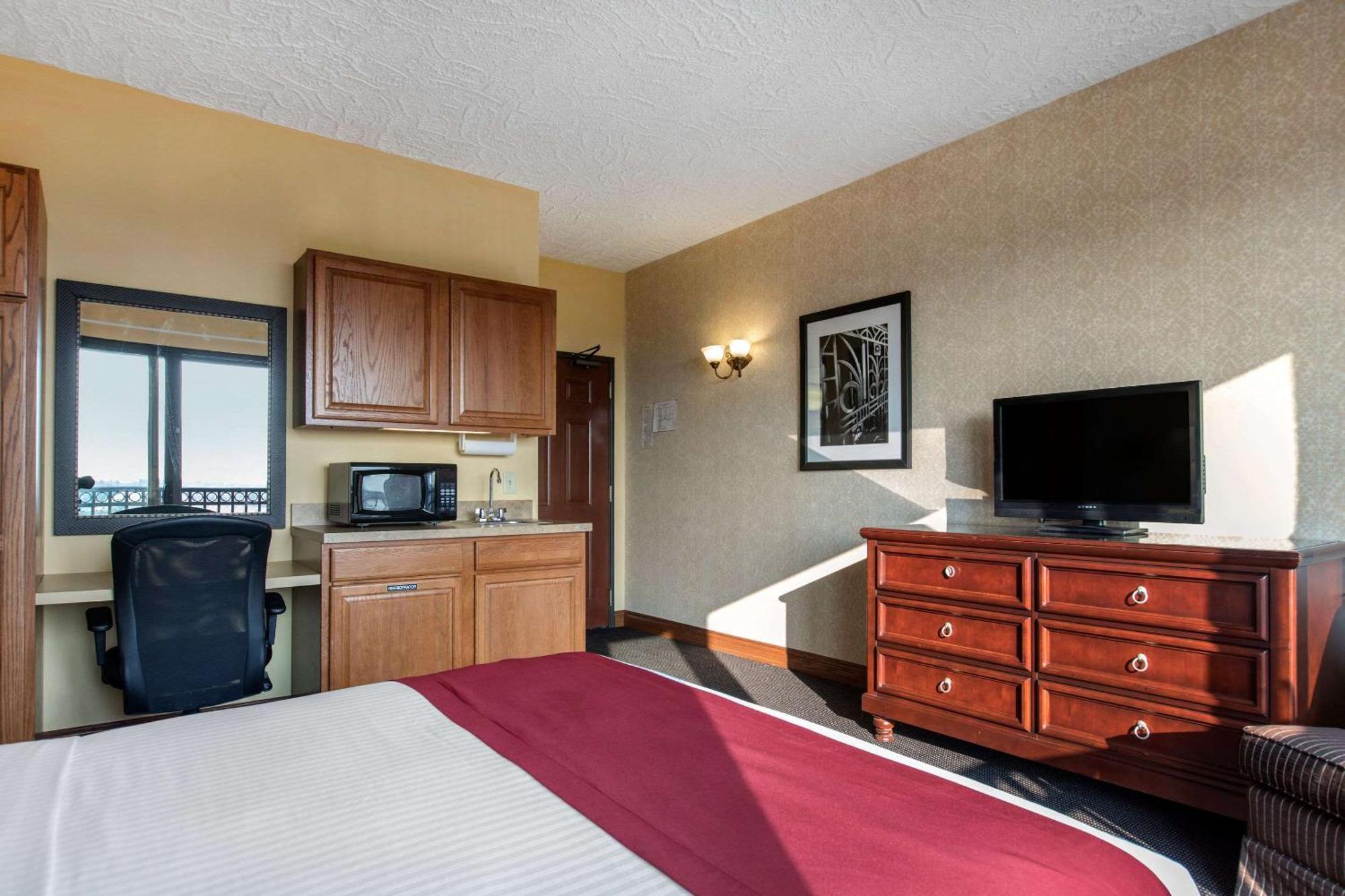 Shoreline Inn & Conference Center, Ascend Hotel Collection Muskegon Dış mekan fotoğraf