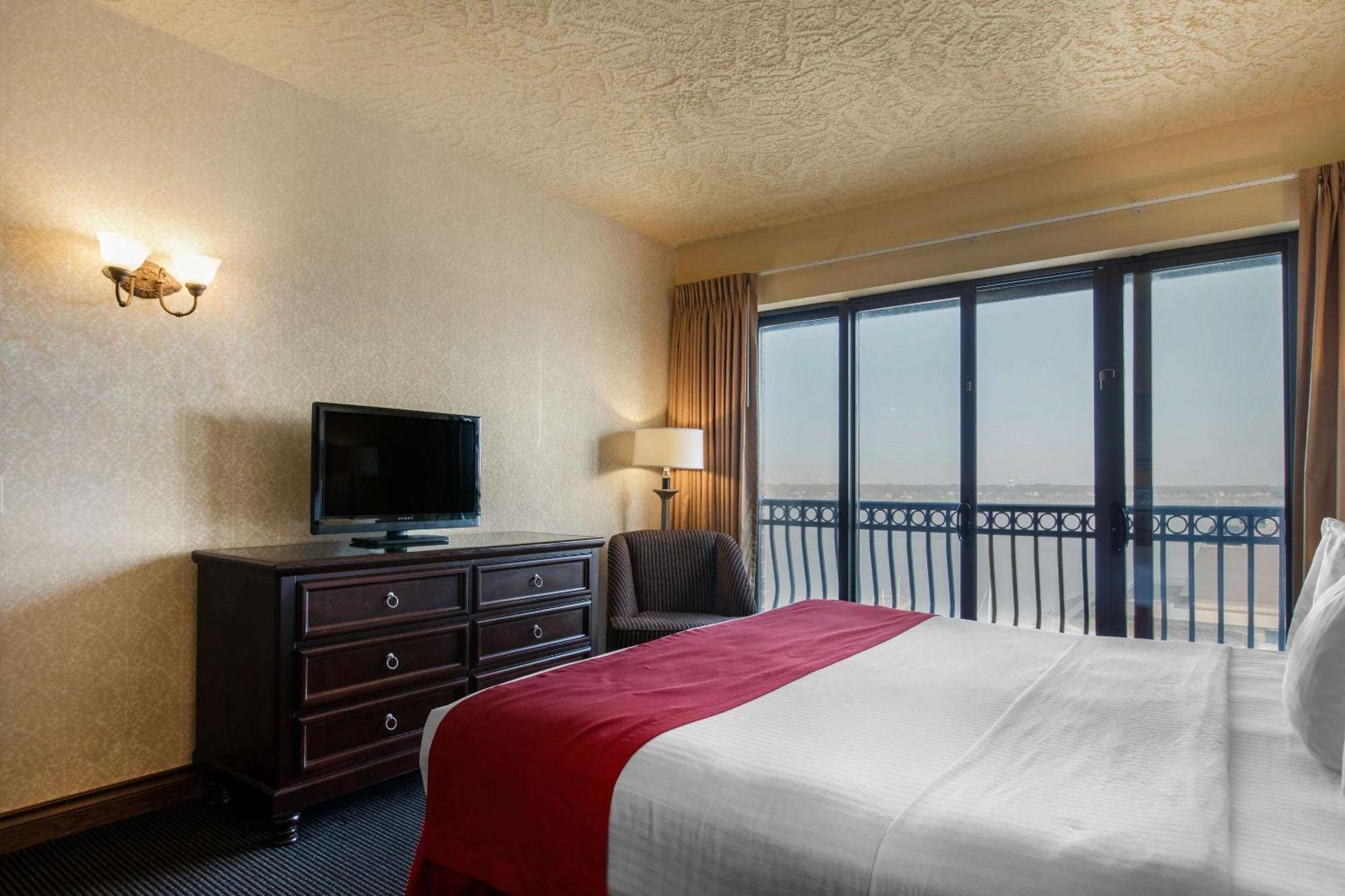 Shoreline Inn & Conference Center, Ascend Hotel Collection Muskegon Dış mekan fotoğraf