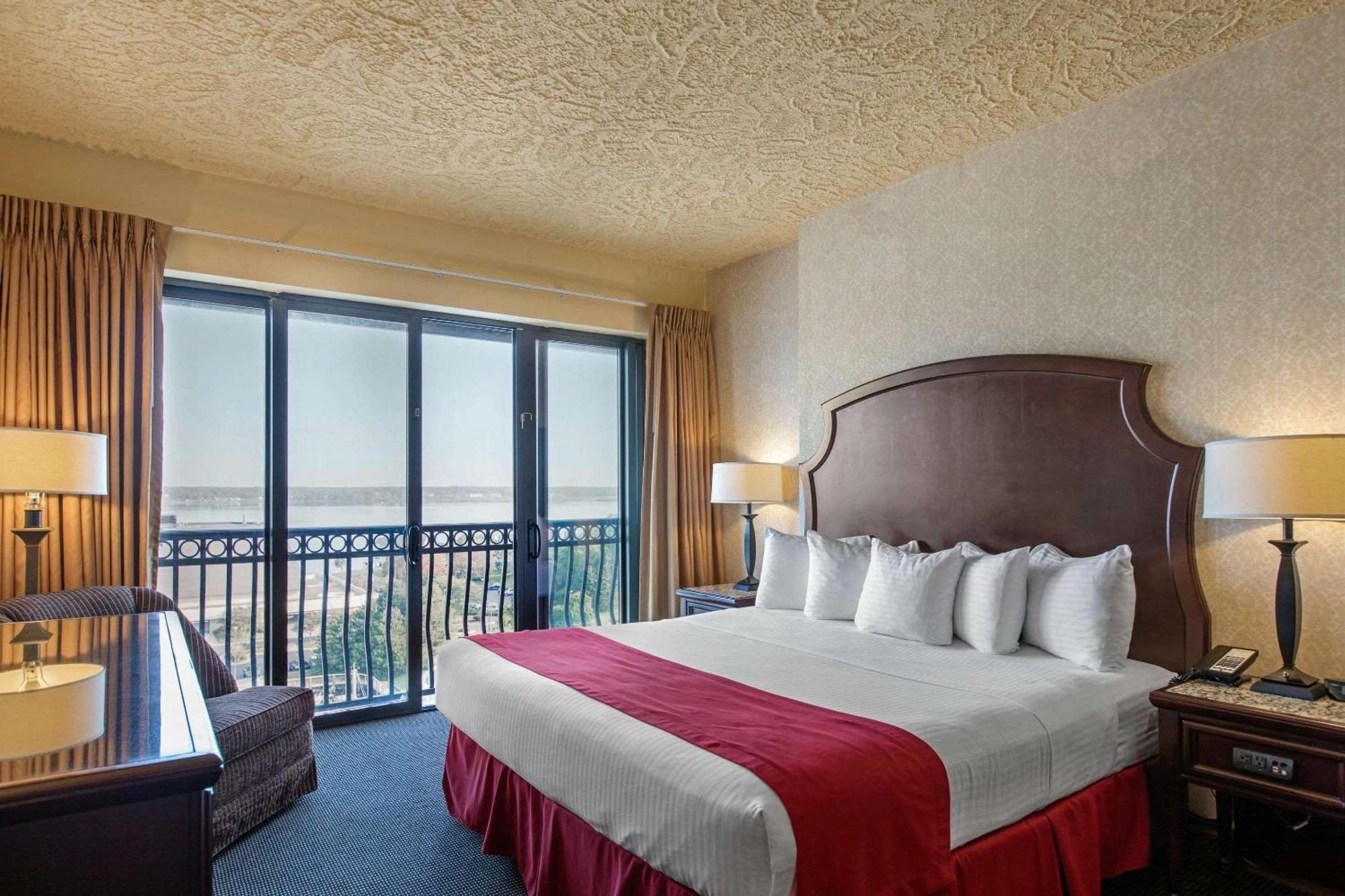 Shoreline Inn & Conference Center, Ascend Hotel Collection Muskegon Dış mekan fotoğraf